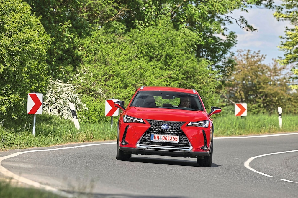 Lexus UX 250h