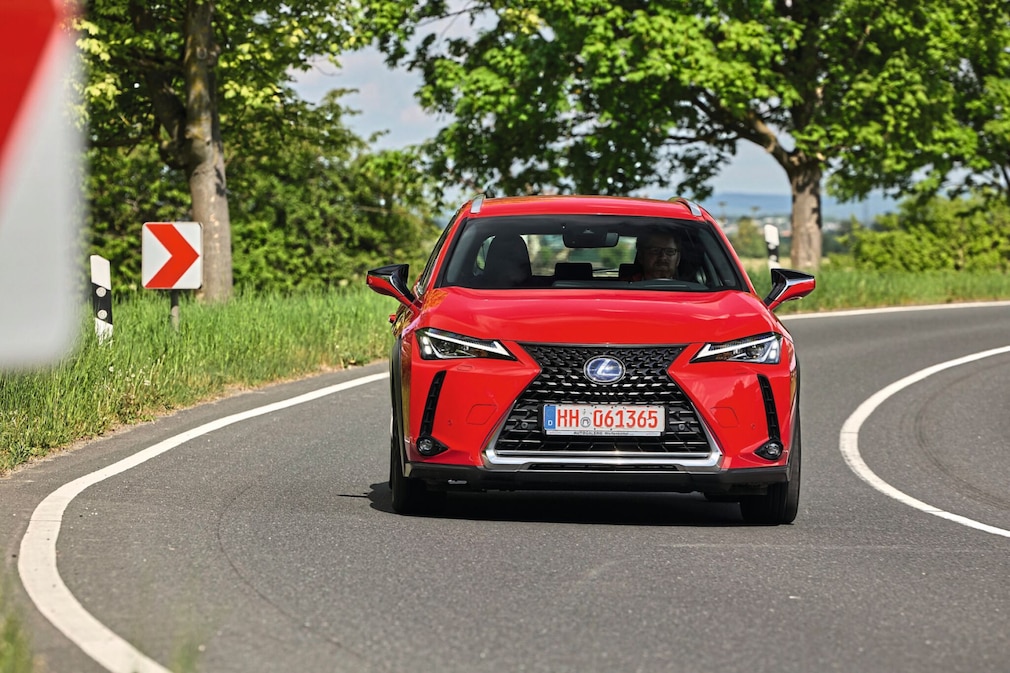 Lexus UX 250h