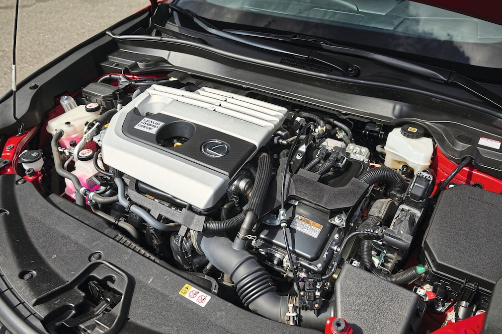 Lexus UX 250h