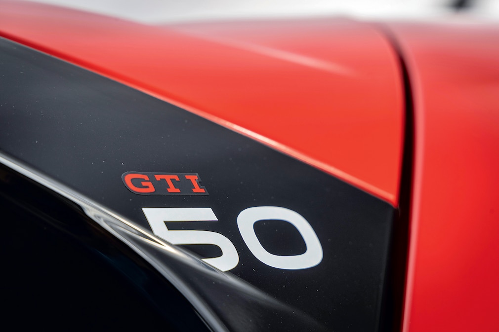 VW Golf GTI Edition 50