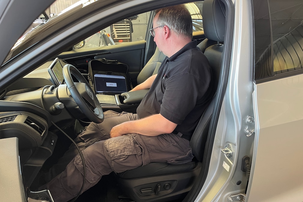 Auslesen der Batteriedaten beim Toyota bZ4X