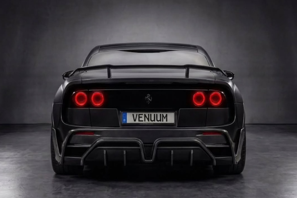 Getunter Ferrari Luce von Veenum