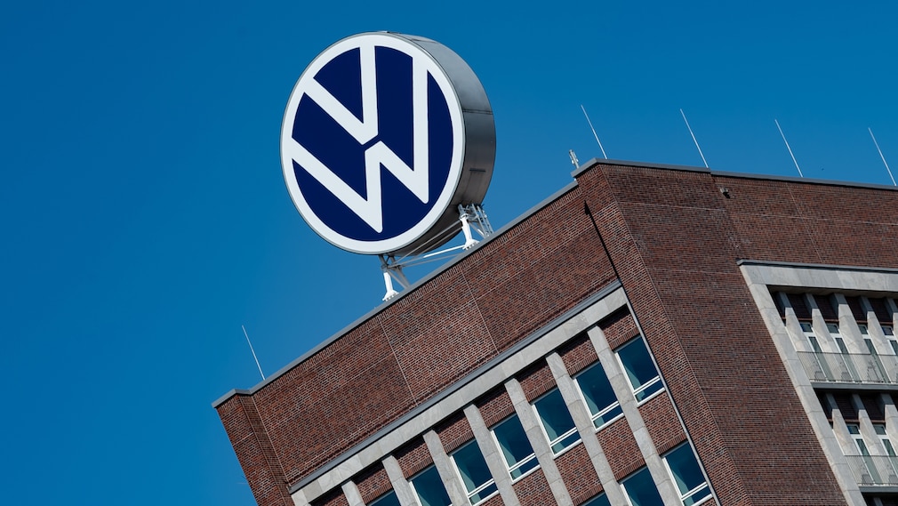Coronavirus - Produktion VW-Werk Wolfsburg läuft an