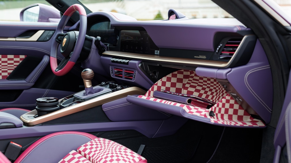 Porsche 911 GT3 Touring "Tree of Life"
