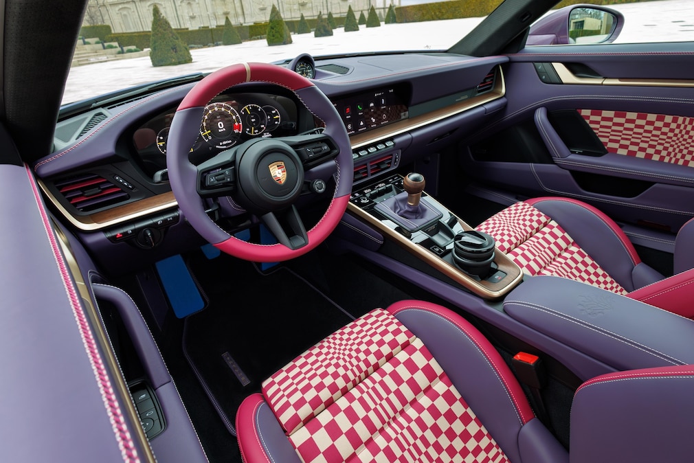 Porsche 911 GT3 Touring "Tree of Life"