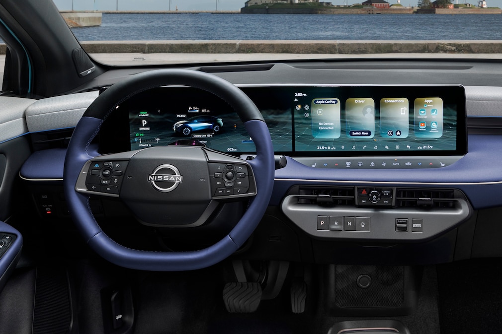Cockpit des Nissan Leaf