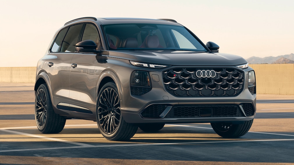 Audi SQ7 US-Modell auf einem Parkdeck