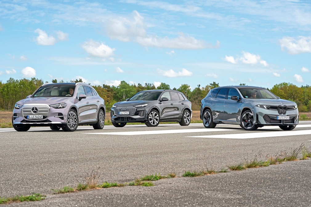Audi Q6 e-tron quattro BMW iX3 50 xDrive Mercedes GLC 400 4Matic EQ