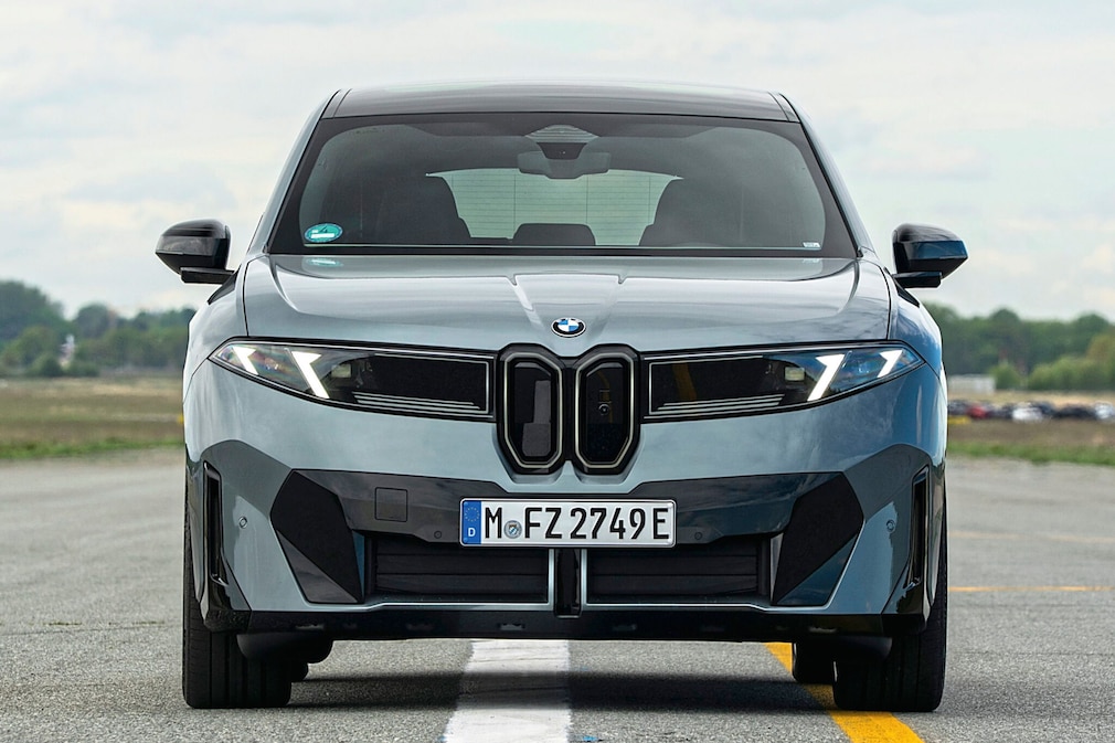 BMW iX3 50 xDrive