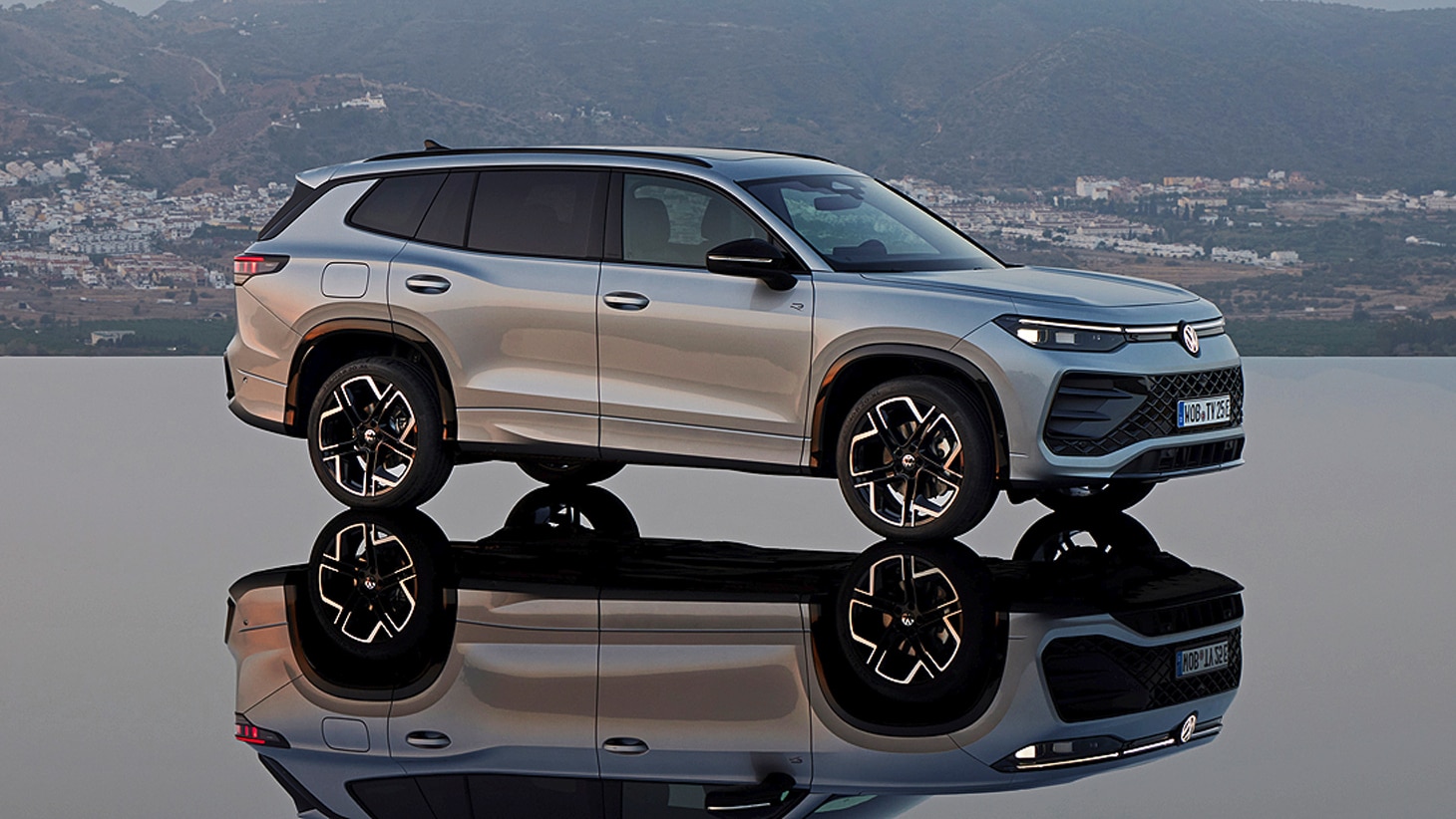 Den-gro-en-Bruder-des-Tiguan-zum-kleinen-Preis-leasen