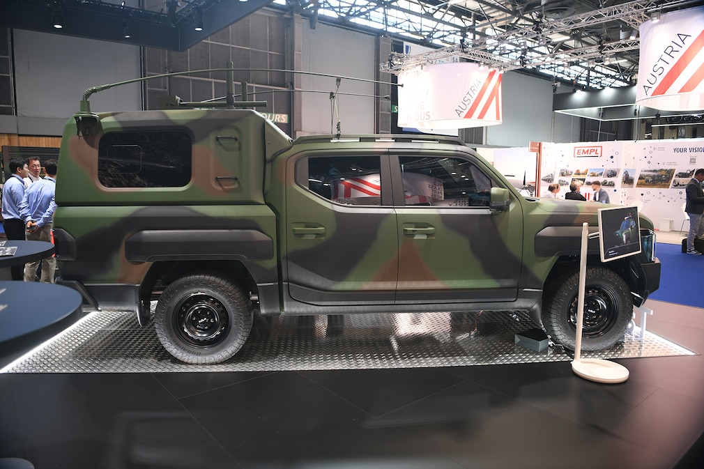 Tasman Military Command Vehicle