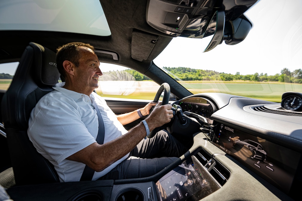 Porsche Taycan GT mit E-Shift