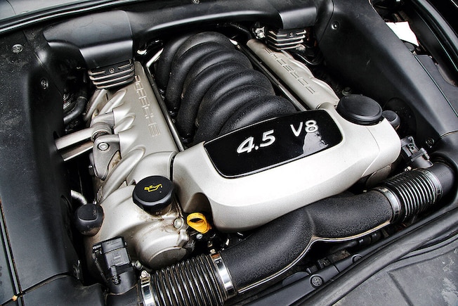 Porsche Cayenne S V8