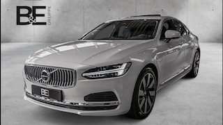 Neuwertige Luxuslimousine mit hohem Wertverlust