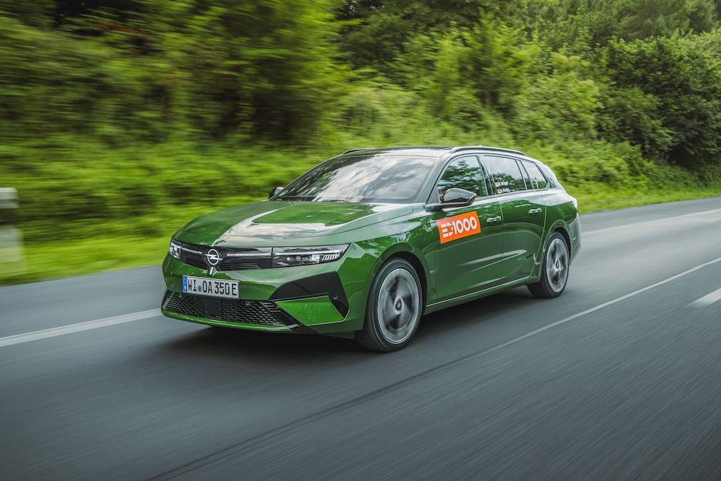 Opel Astra Sports Tourer Electric auf der ED1000