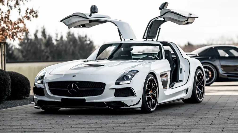 Dieser V8-Flügeltürer kostet heute mehr als ein neuer Ferrari