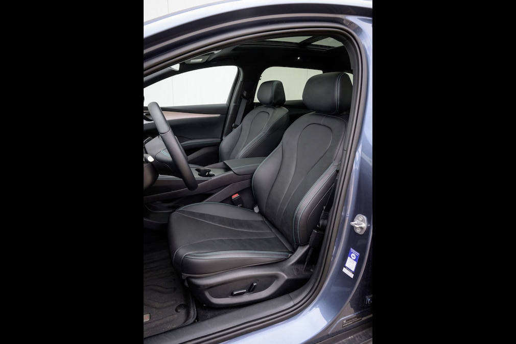 BYD Seal 6 DM-i Touring