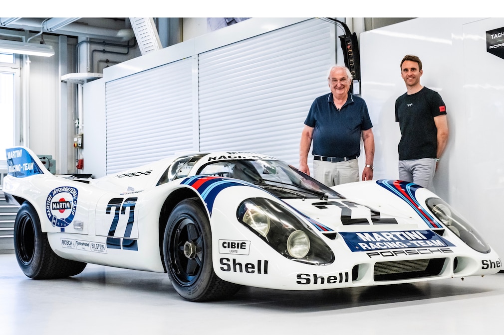 Porsche 917 KH Coupé von schräg vorn mit Norbert Singer und Timo Bernhard