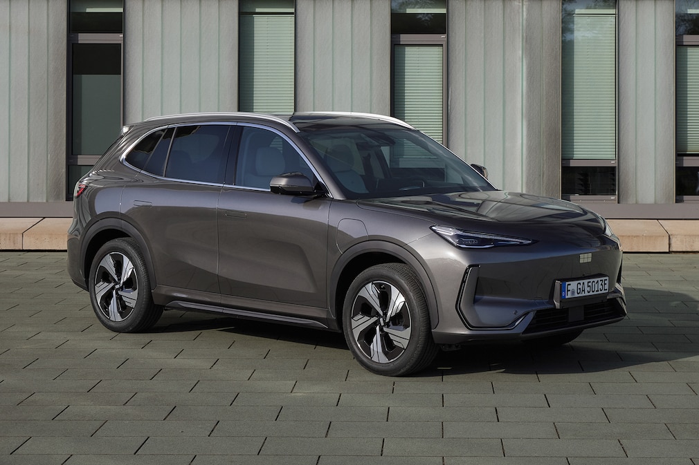 Geely E5