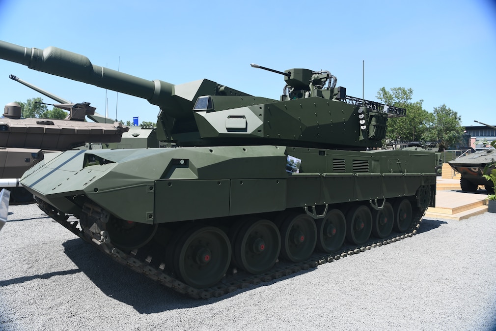 Leopard 2 A-RC 3.0