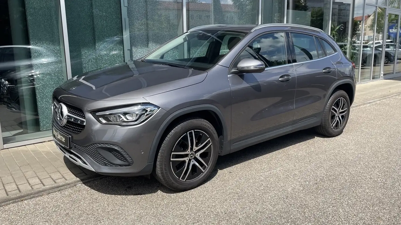 Mercedes-Benz GLA 180