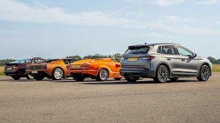 Drag Race Skoda Elroq RS versus Ferrari, Lambo und Porsche