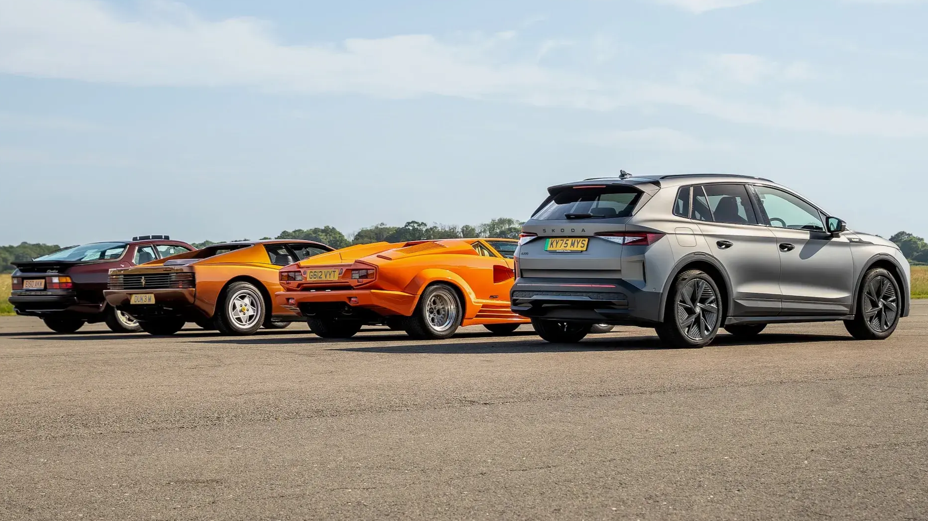 Drag Race Skoda Elroq RS versus Ferrari, Lambo und Porsche