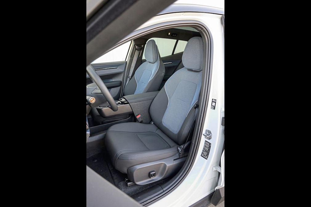 Volvo EX30 Cross Country P8 AWD