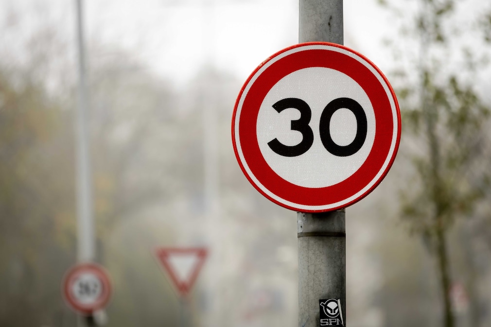 Neue Geschwindigkeitsbegrenzung in den meisten Teilen Amsterdams