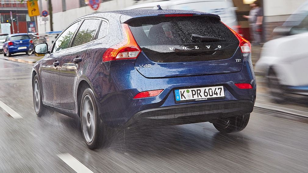 Volvo V40 T2