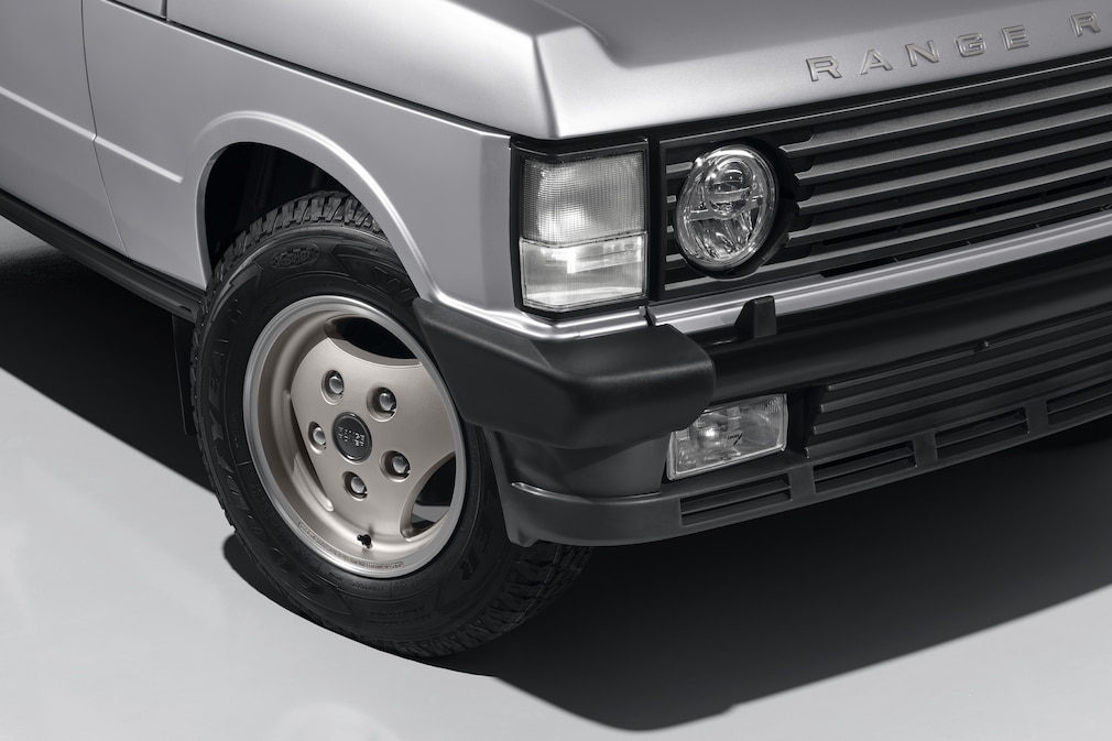 Ecke vorn links des Range Rover Classic Restomod