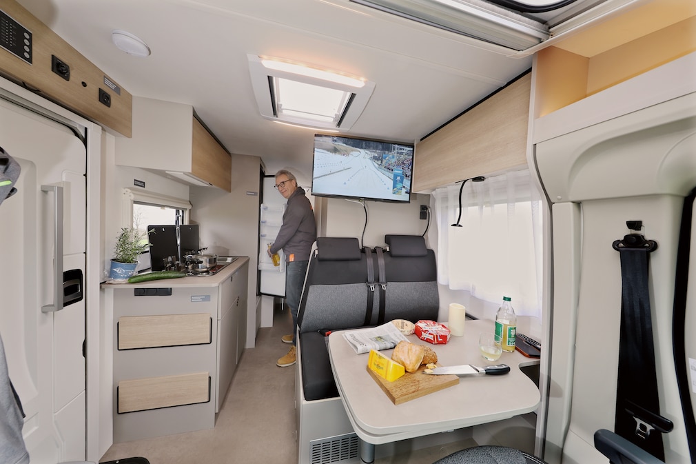 LMC Tracer V 670