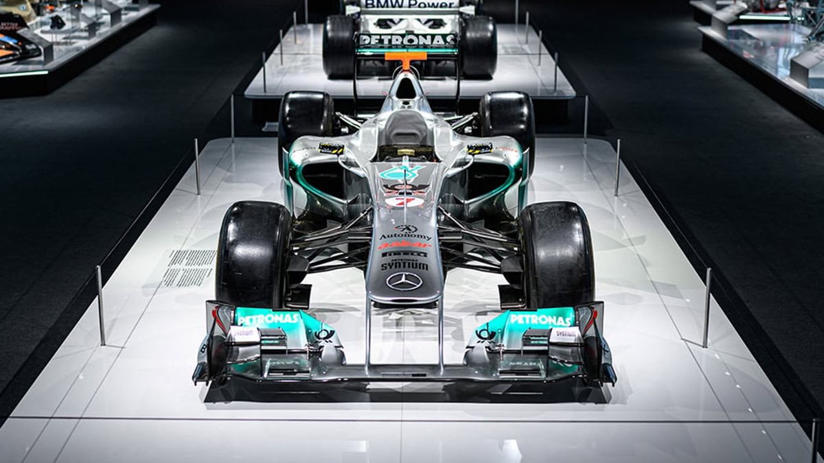 Schumacher-Verstappen-Co-Formel-1-Ausstellung-bleibt-l-nger