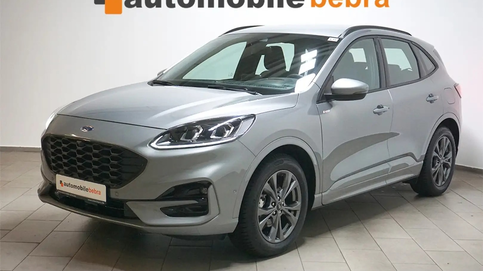 Neuwertiges-Kompakt-SUV-zum-halben-Preis