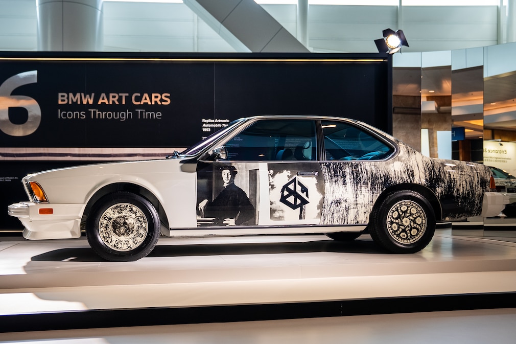 BMW Art Car BMW 635 CSi (E24) von Robert Rauschenberg