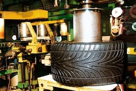 So entsteht ein Rennreifen