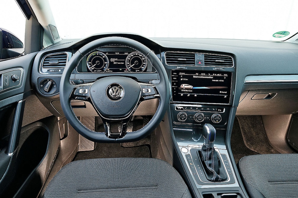 VW e-GOLF