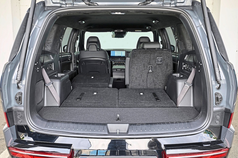 Hyundai Santa Fe Hybrid AWD