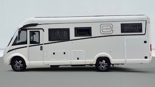 Reisefertiges Wohnmobil mit Heckgarage und wenigen Kilometern