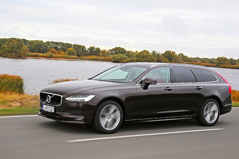 Volvo V90 D4 AWD