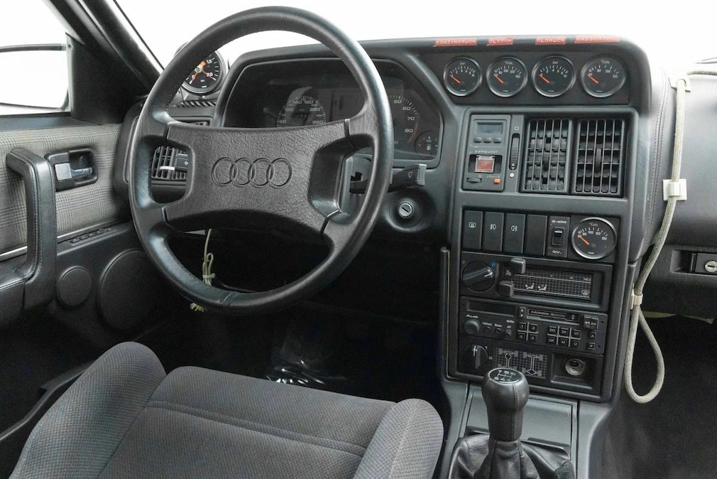 Cockpit des Audi 5000 CS Turbo quattro Rekordwagens