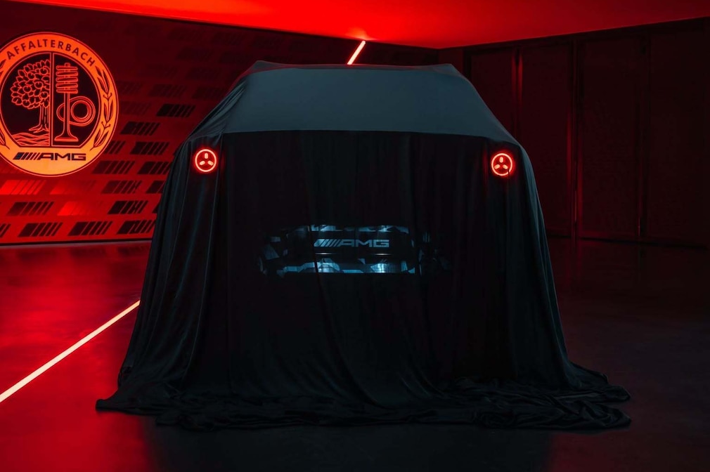 Mercedes-AMG GT SUV Teaser
