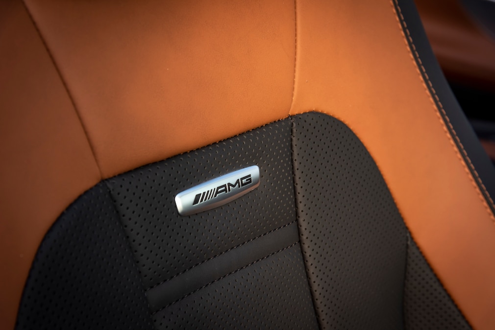 AMG Logo im Sitz