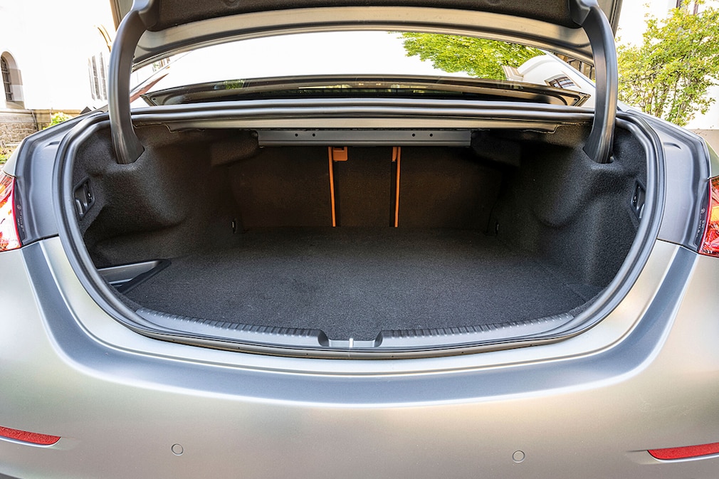 Mercedes C-Klasse C 300e