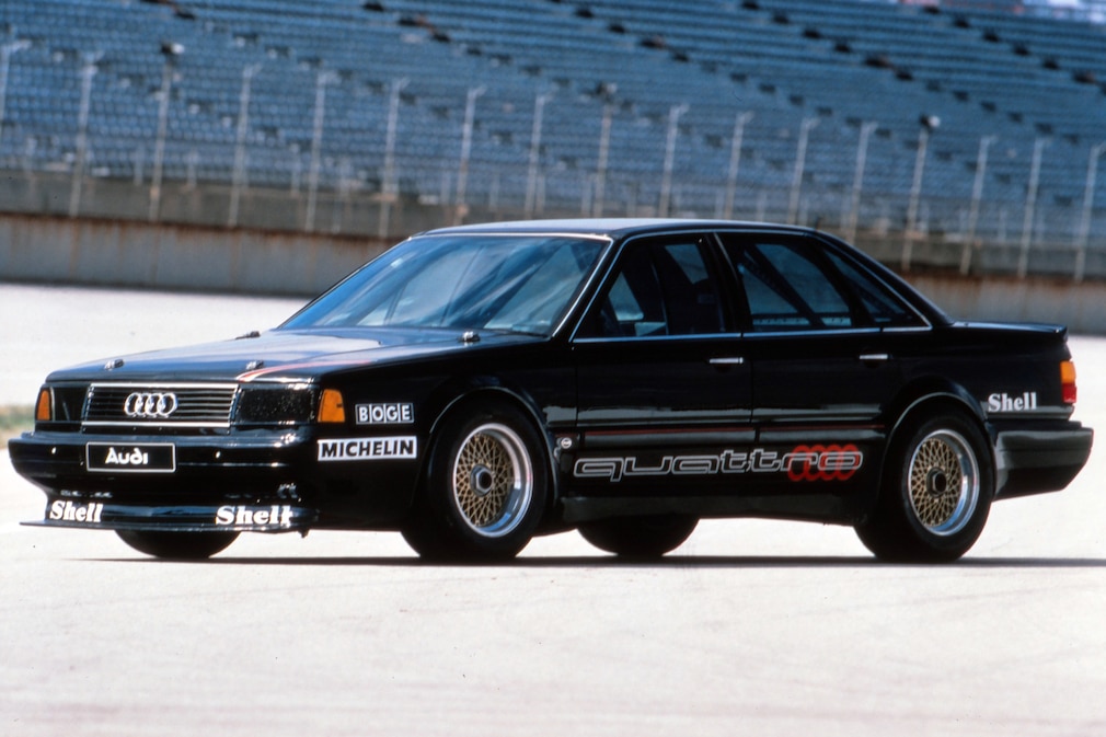 Weltrekordauto: Audi 5000 CS turbo quattro Baujahr 1986, stehend schräg von vorn