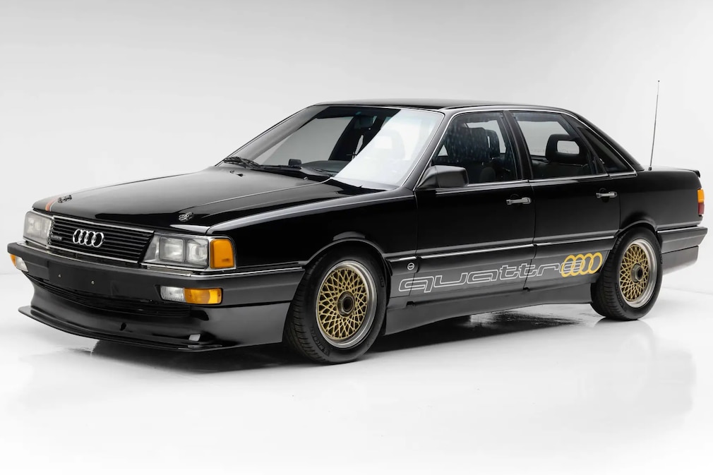 angebliches Rekordauto Audi 5000 CS turbo quattro stehend von schräg vorn