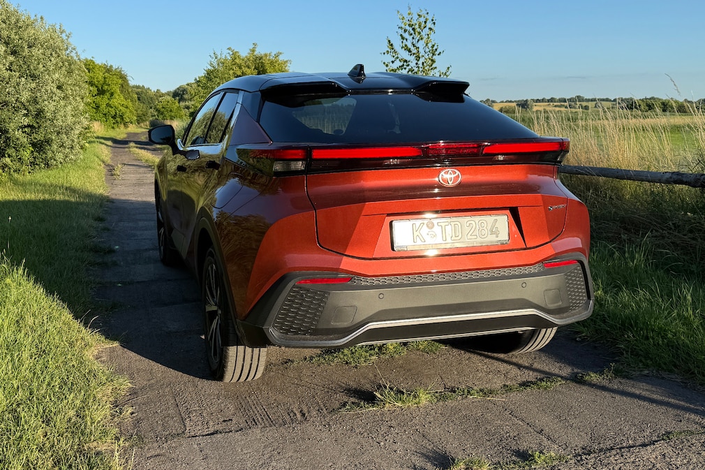 Toyota C-HR Plug-in Hybrid