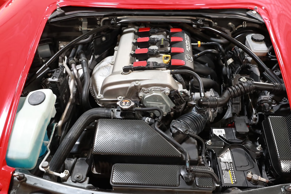 Mazda MX-5 im Ferrari 250 GTO-Look
