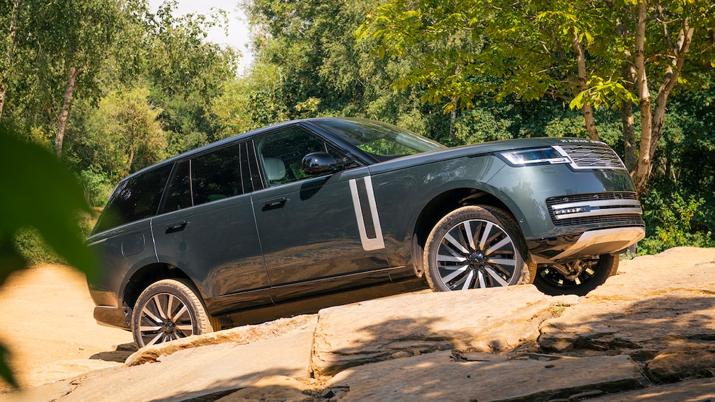 Luxus-SUV unter Strom: So fährt der neue Range Rover