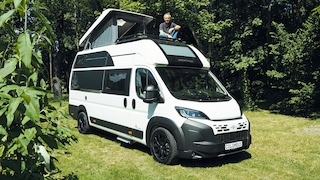 Wohnmobil mit Sky Lounge: So verrückt ist dieser Camper